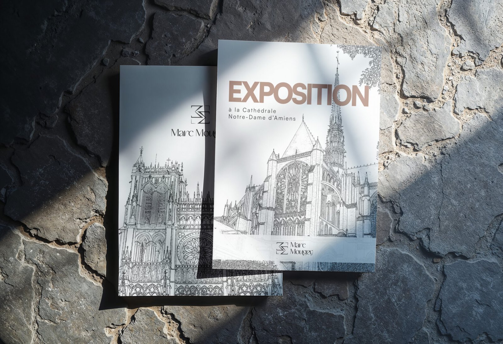 Affiche exposition Marc Mougey, illustration cathédrale d'Amiens, identité de marque créée par Studio créative by Adeline